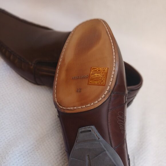 Mens all leather slip on loafers. - Picture 5 of 5